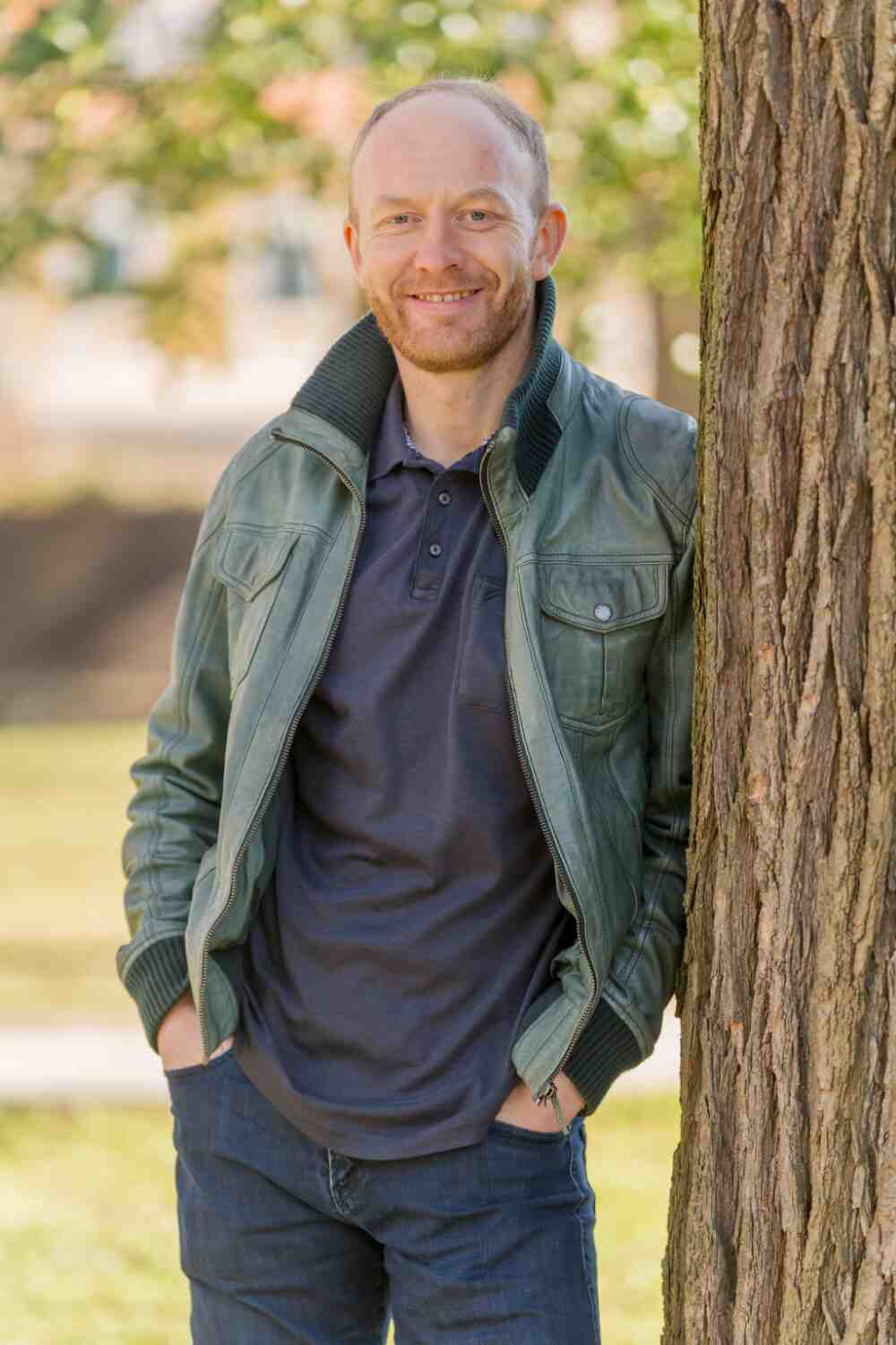  Ronald Weber